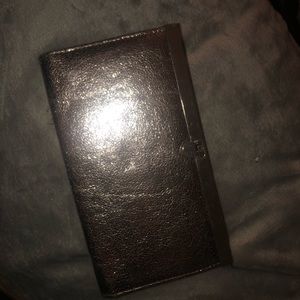 wallet and wristlet. wallet 10$ wristlet 10$